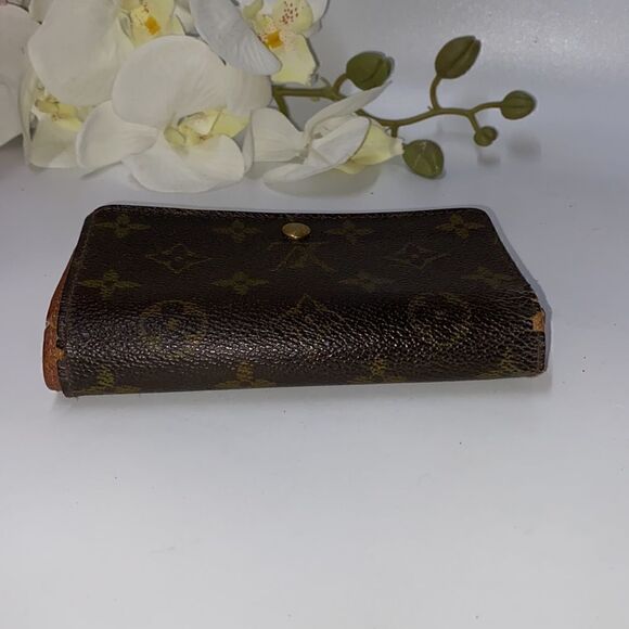 Authentic Louis Vuitton Monogram Porte Monnaie Tresor Wallet - Picture 10 of 11